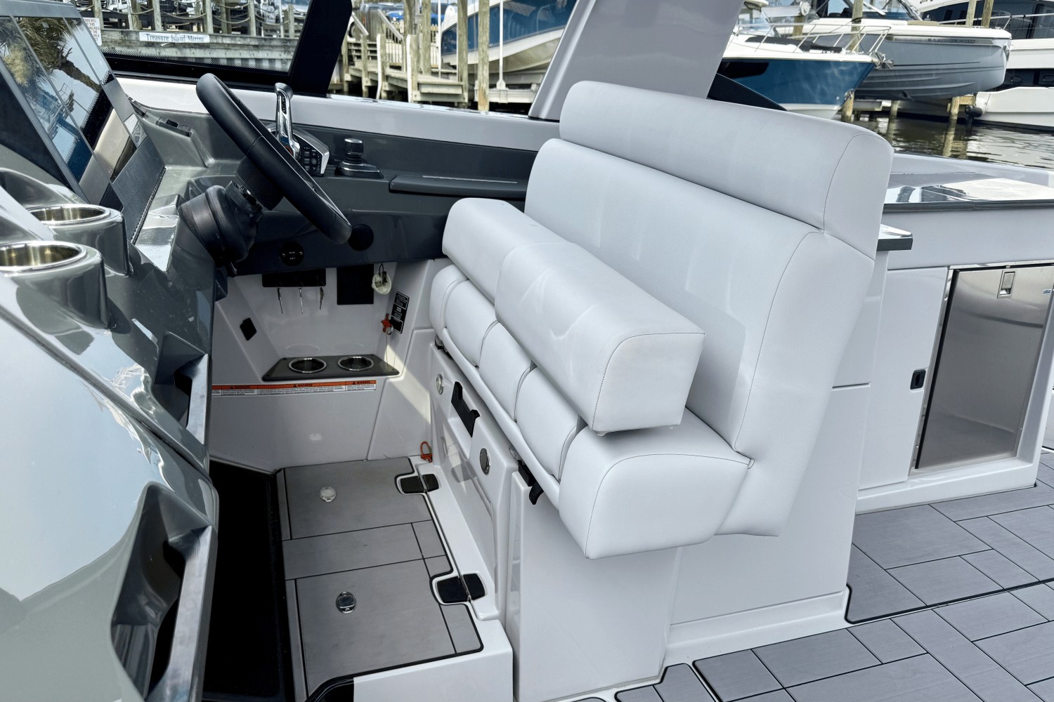 2023 Aviara AV36 Outboard Image Thumbnail #18