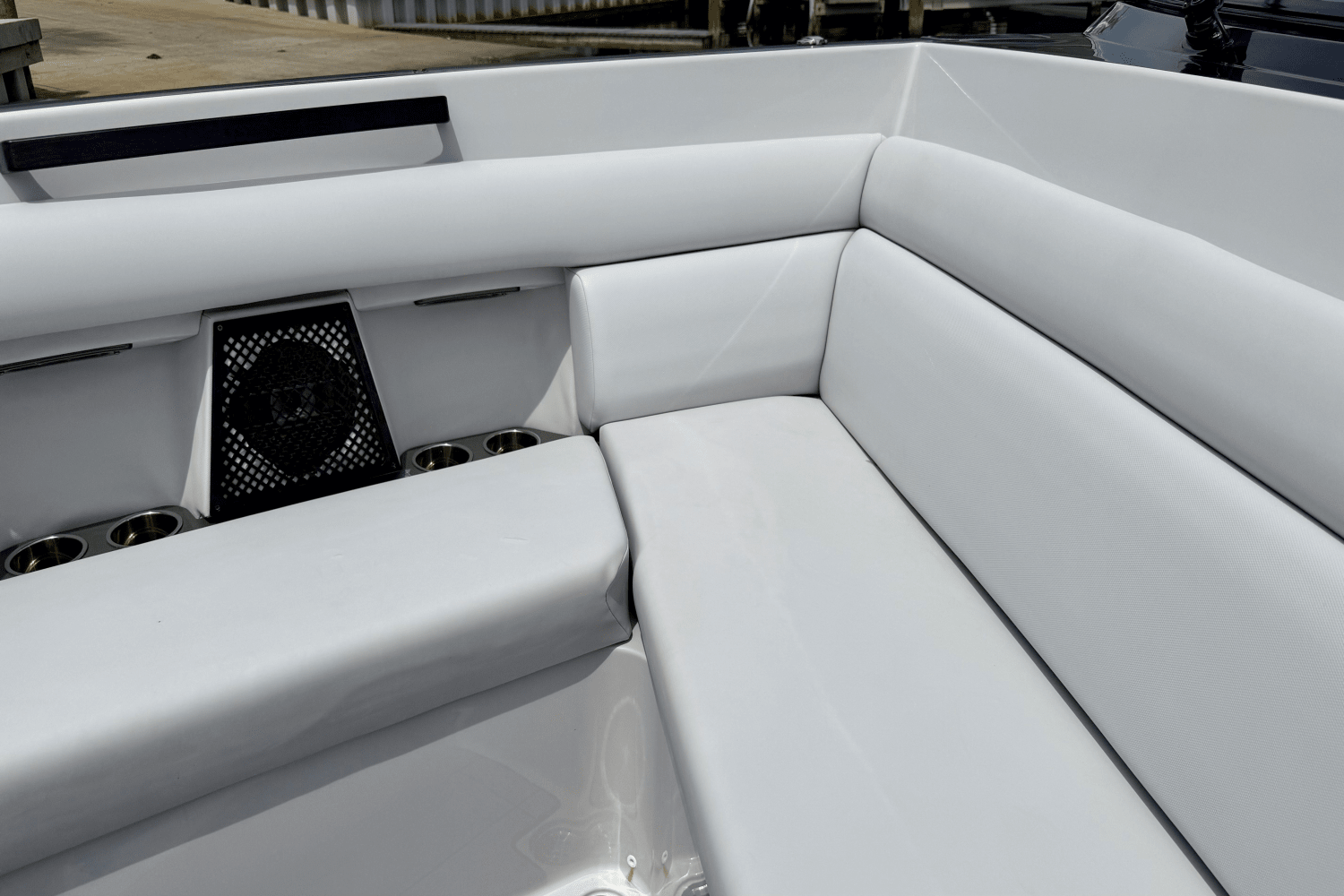 2023 Aviara AV36 Outboard Image Thumbnail #16
