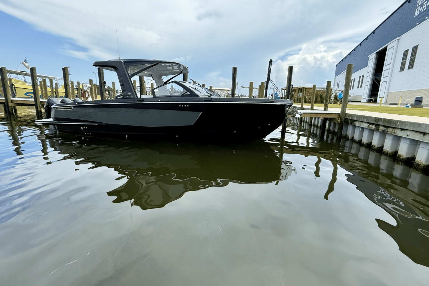 2023 Aviara AV36 Outboard Image Thumbnail #2