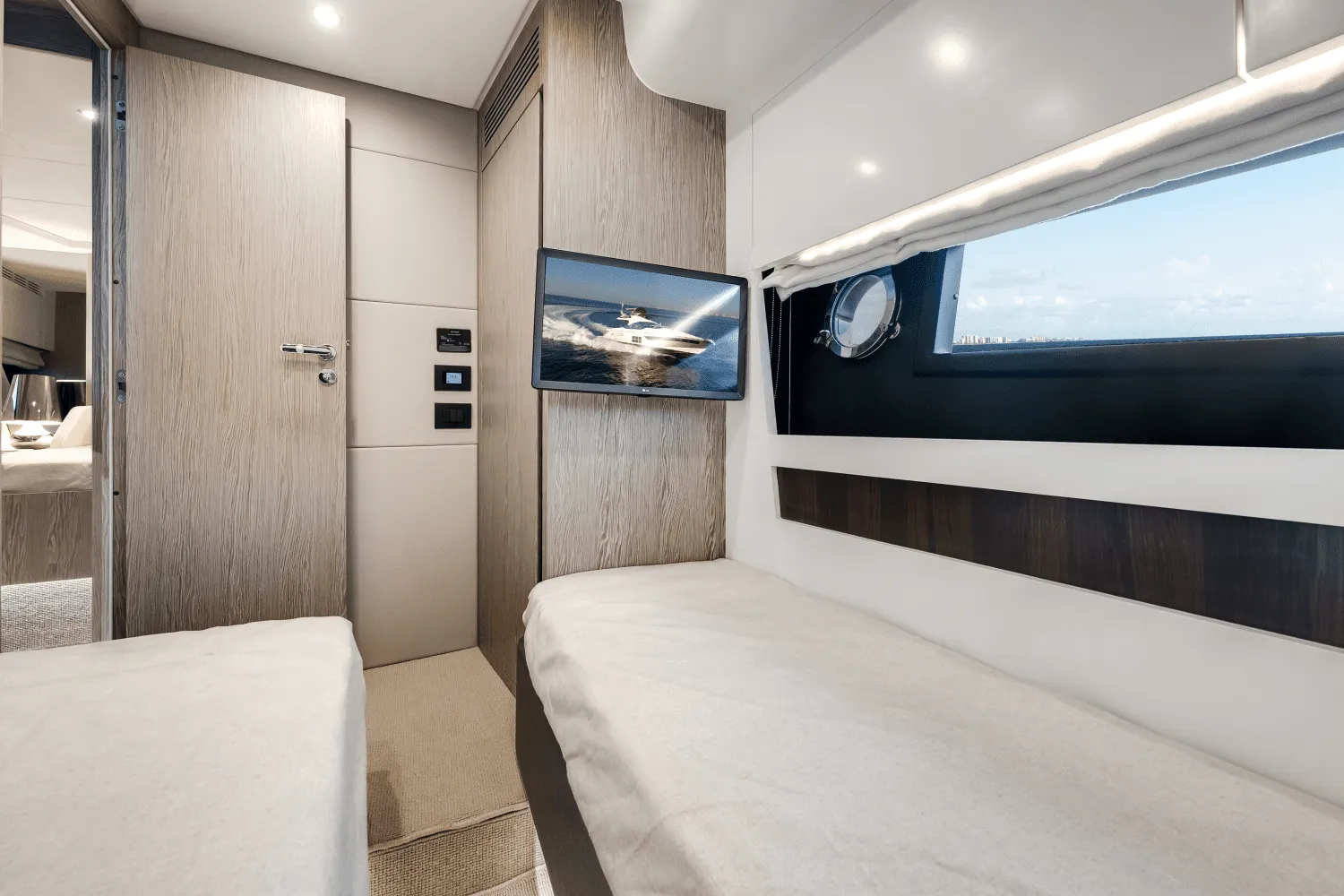 2025 Azimut S6 Image Thumbnail #30
