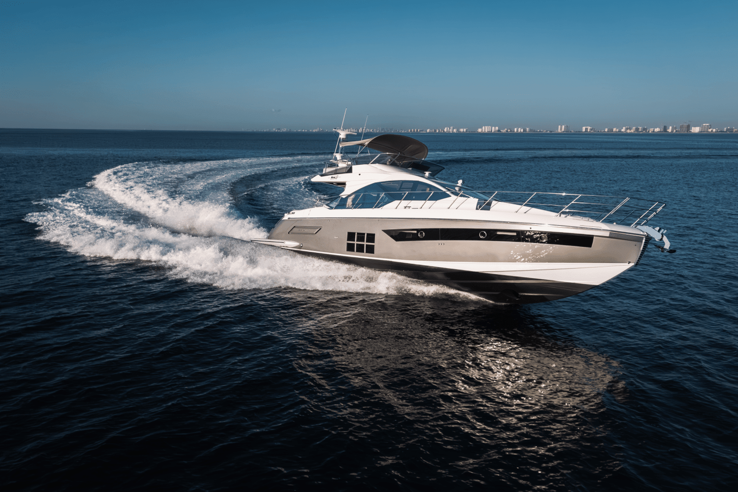 2025 Azimut AZS6-SPORT FLY Image Thumbnail #7