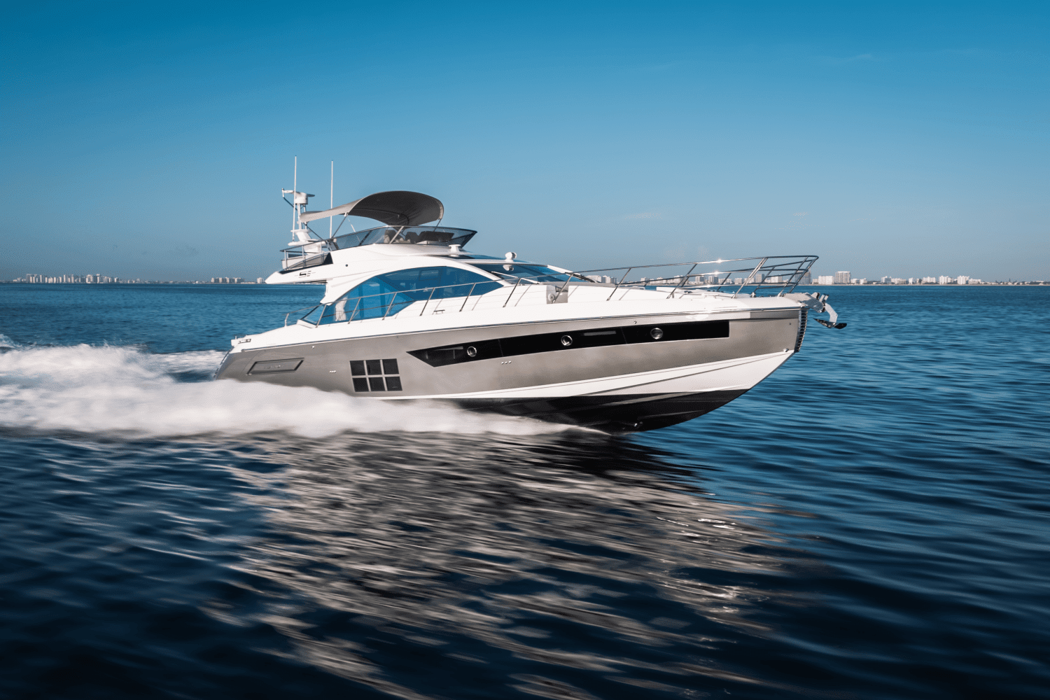 2025 Azimut
                                                             AZS6-SPORT FLY Image Thumbnail #13