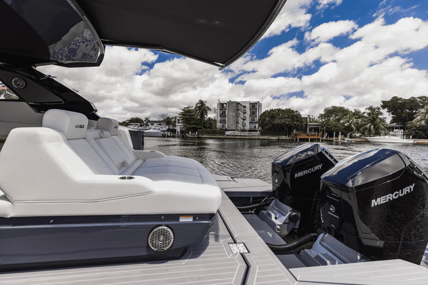 2023 Cruisers Yachts
                                                             42 GLS South Beach Outboard Image Thumbnail #40