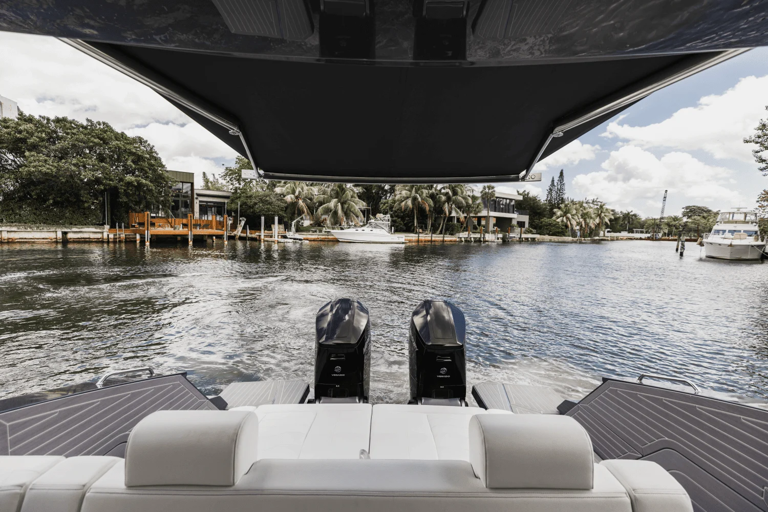 2023 Cruisers Yachts
                                                             42 GLS South Beach Outboard Image Thumbnail #39