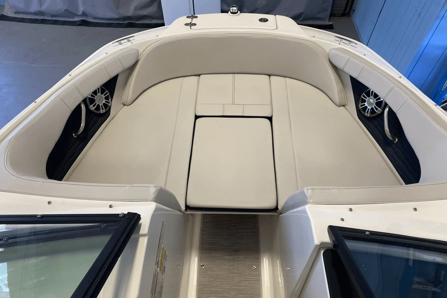 2023 Sea Ray
                                                             SPX 210 OB Image Thumbnail #8