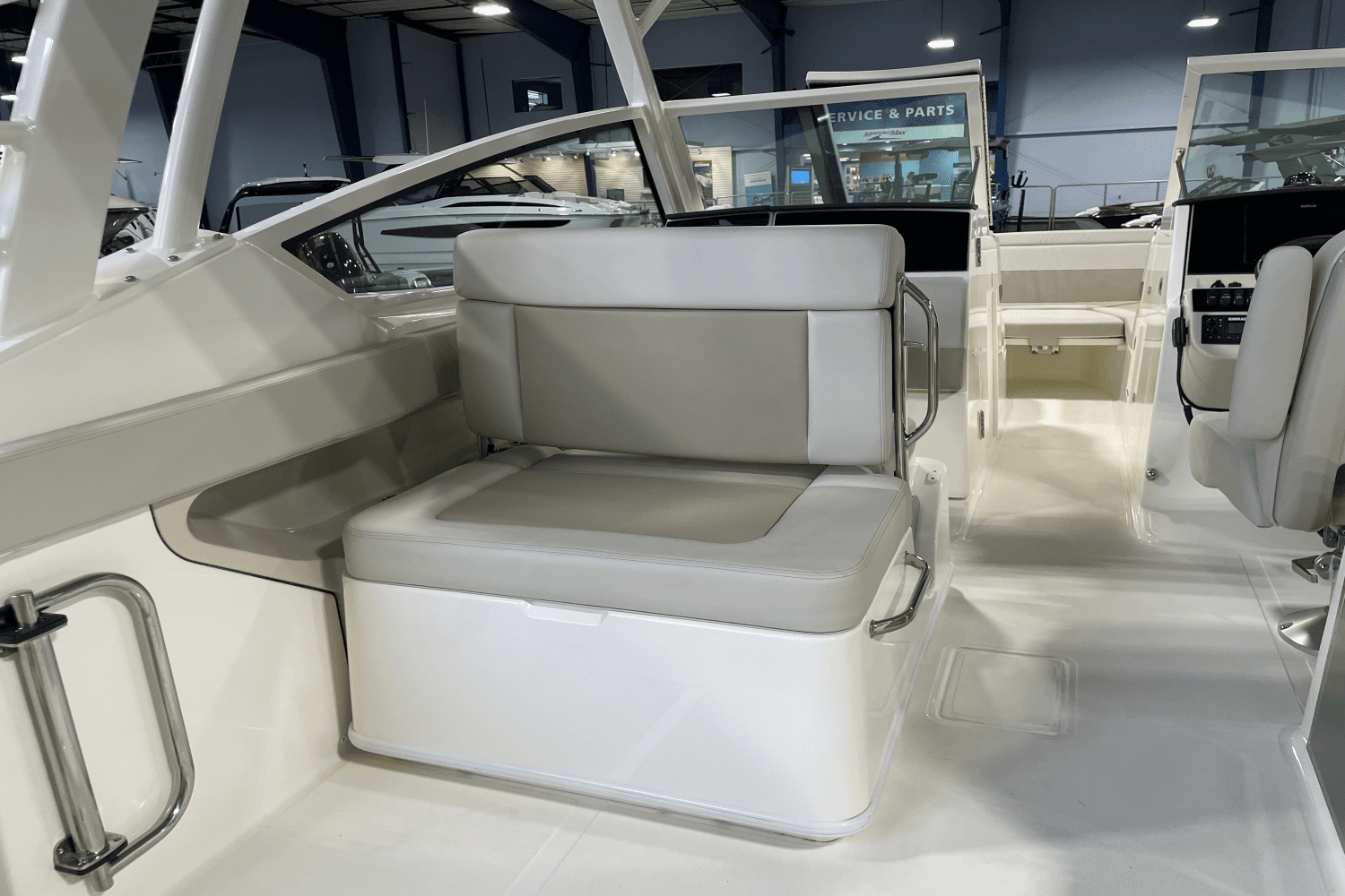 2023 Boston Whaler
                                                             280 Vantage Image Thumbnail #5