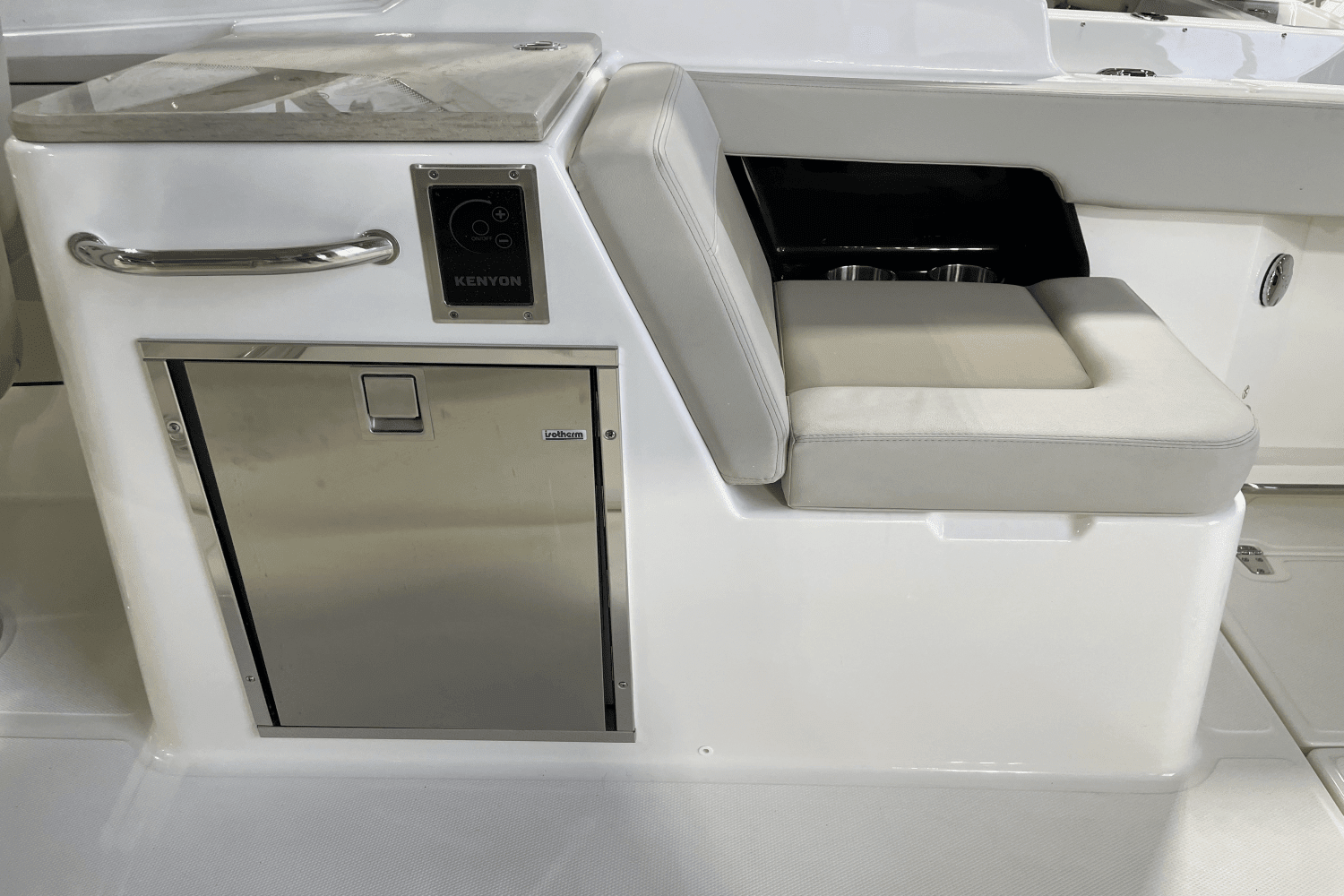 2023 Boston Whaler
                                                             280 Vantage Image Thumbnail #6