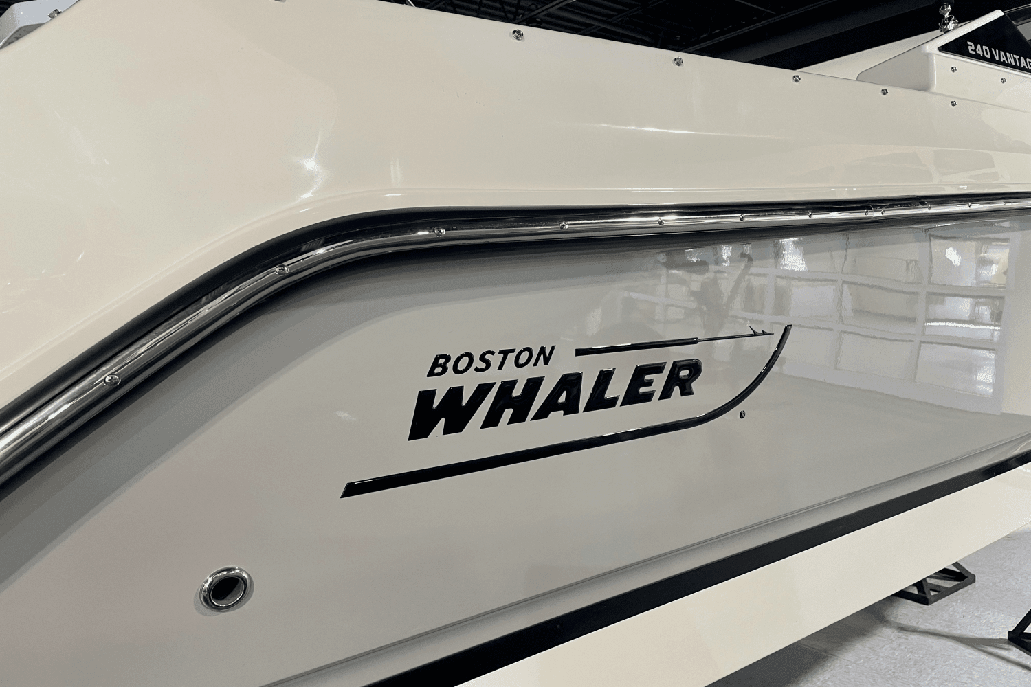 2023 Boston Whaler
                                                             240 Vantage Image Thumbnail #2