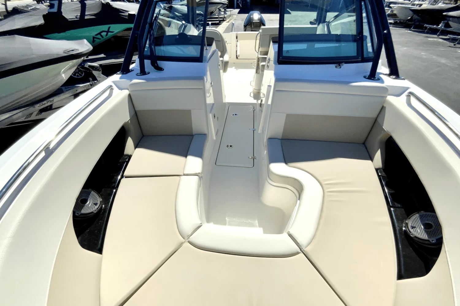 2023 Boston Whaler
                                                             240 Vantage Image Thumbnail #36