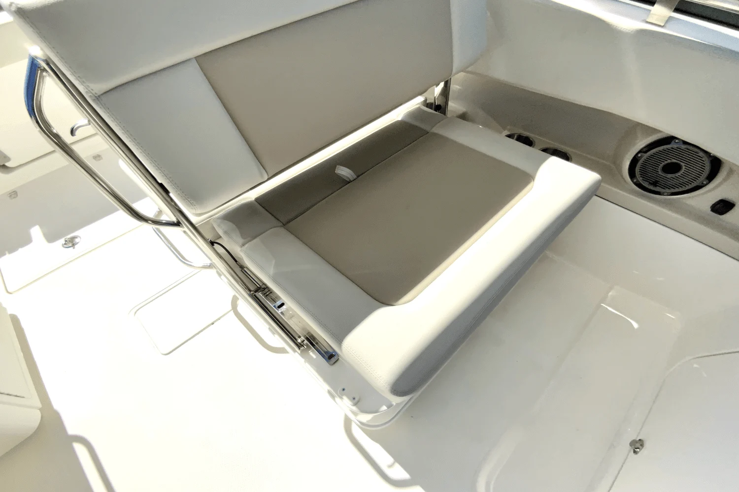 2023 Boston Whaler
                                                             240 Vantage Image Thumbnail #25