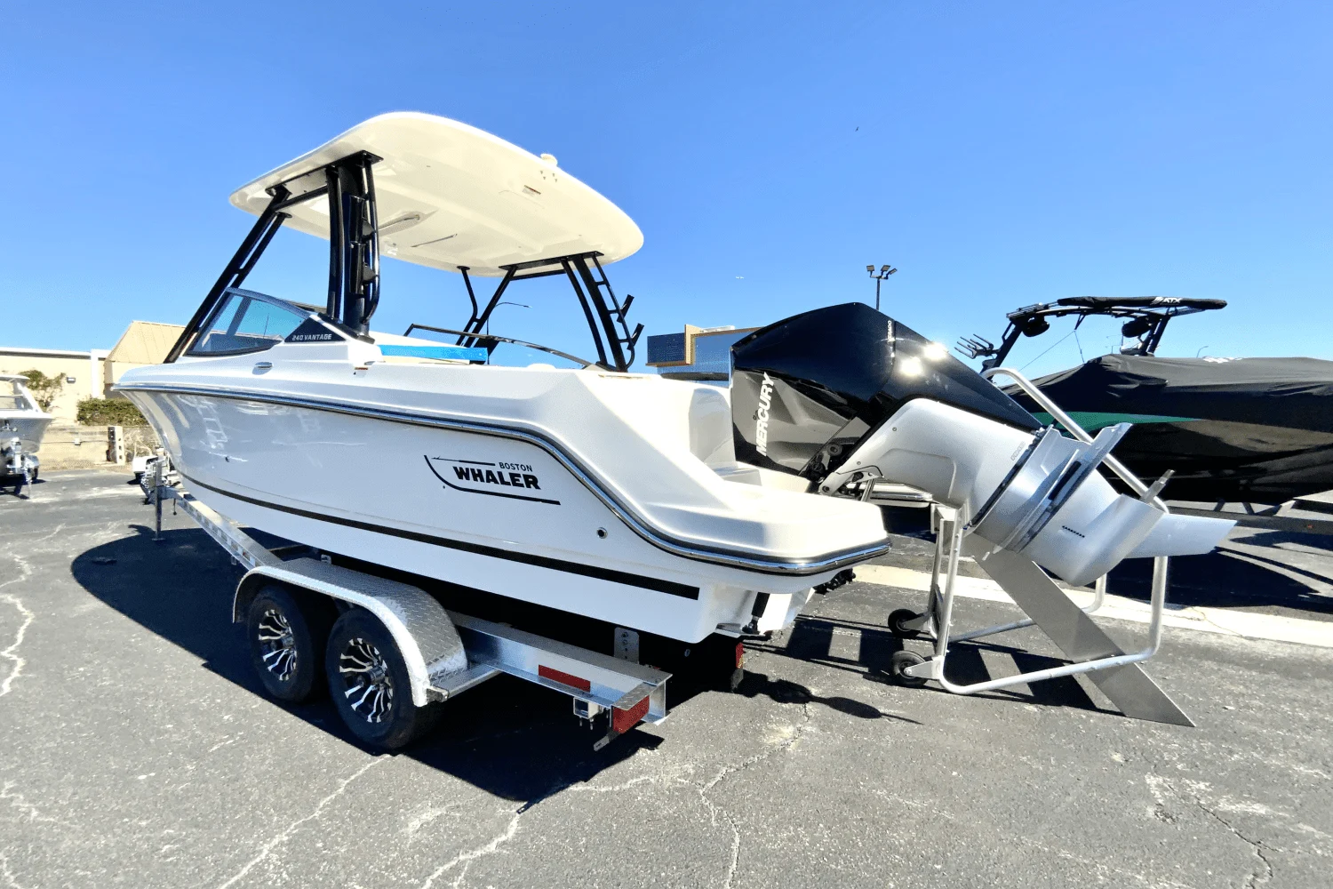 2023 Boston Whaler
                                                             240 Vantage Image Thumbnail #1