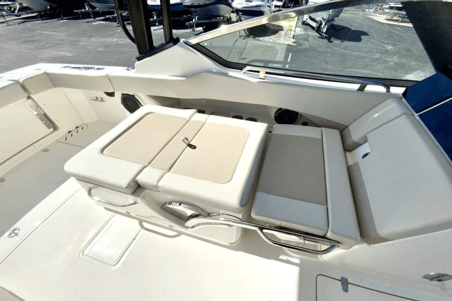 2023 Boston Whaler
                                                             240 Vantage Image Thumbnail #22