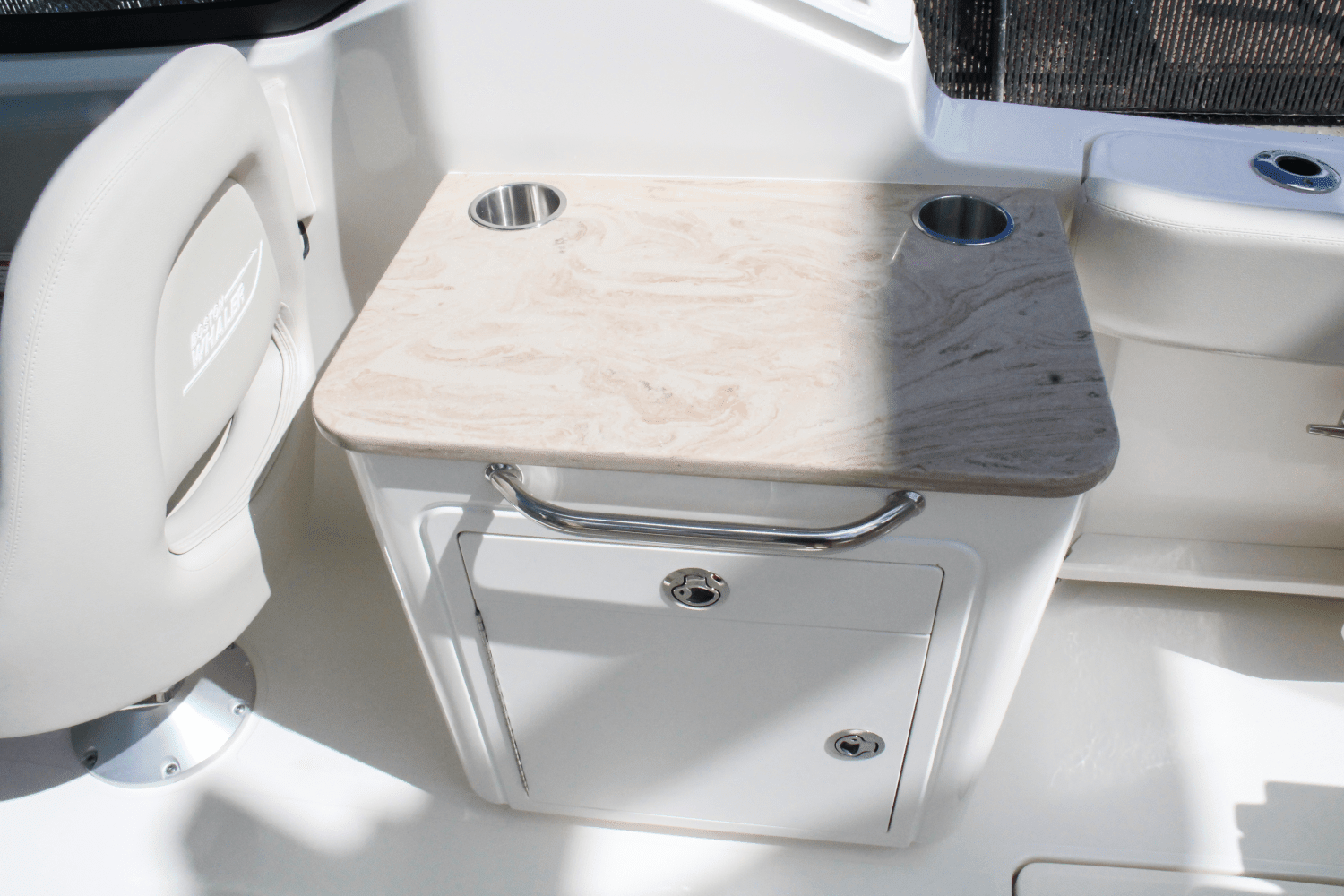 2025 Boston Whaler 240 Vantage Image Thumbnail #24