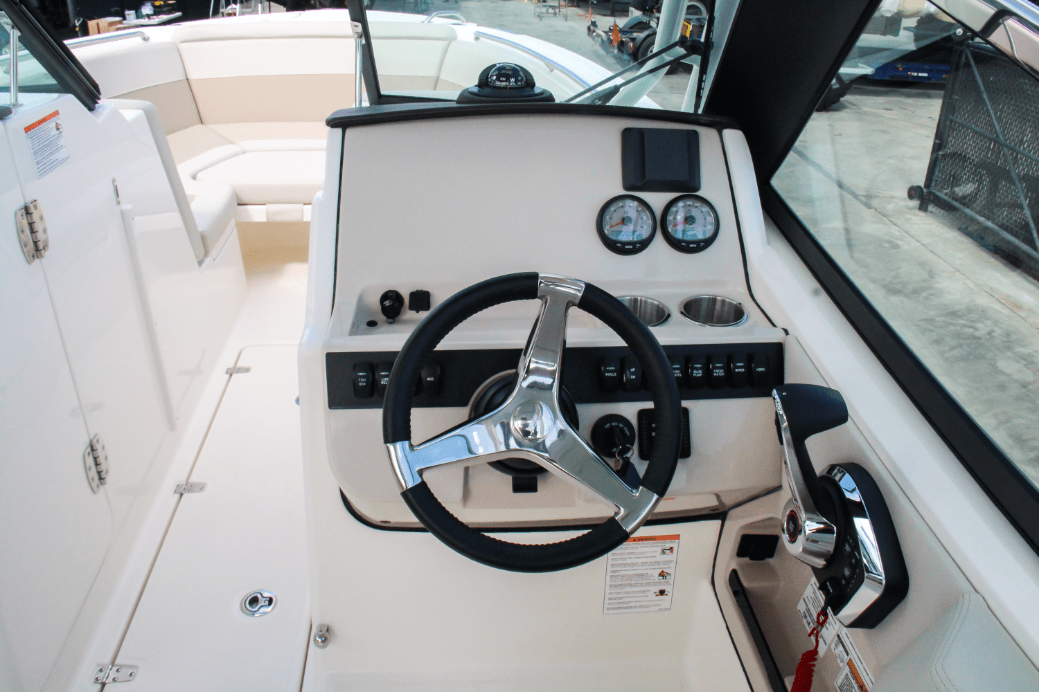 2025 Boston Whaler 240 Vantage Image Thumbnail #28