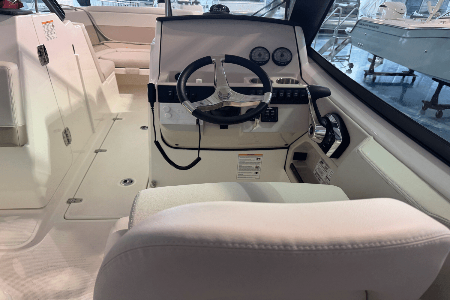 2025 Boston Whaler 240 Vantage Image Thumbnail #5