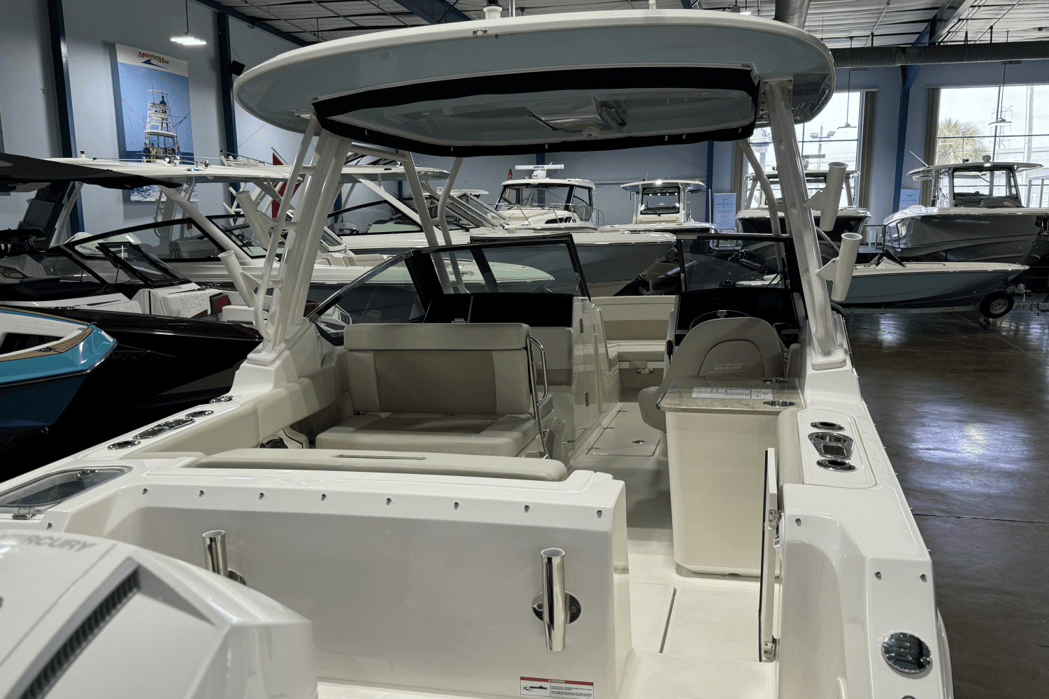 2024 Boston Whaler 240 Vantage Image Thumbnail #4