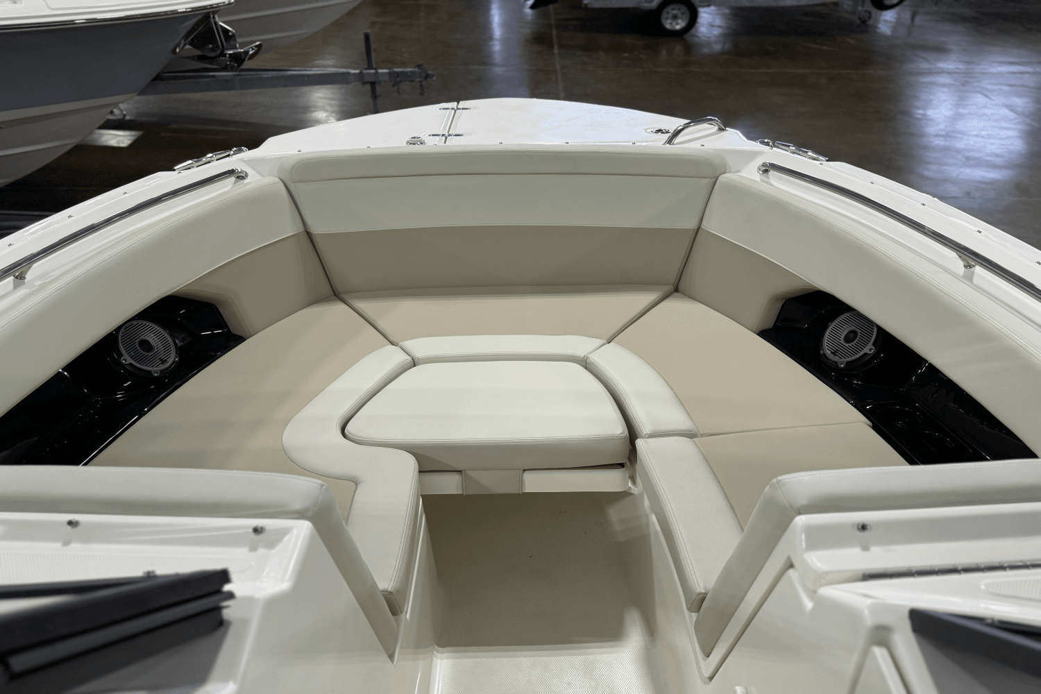 2024 Boston Whaler 240 Vantage Image Thumbnail #14