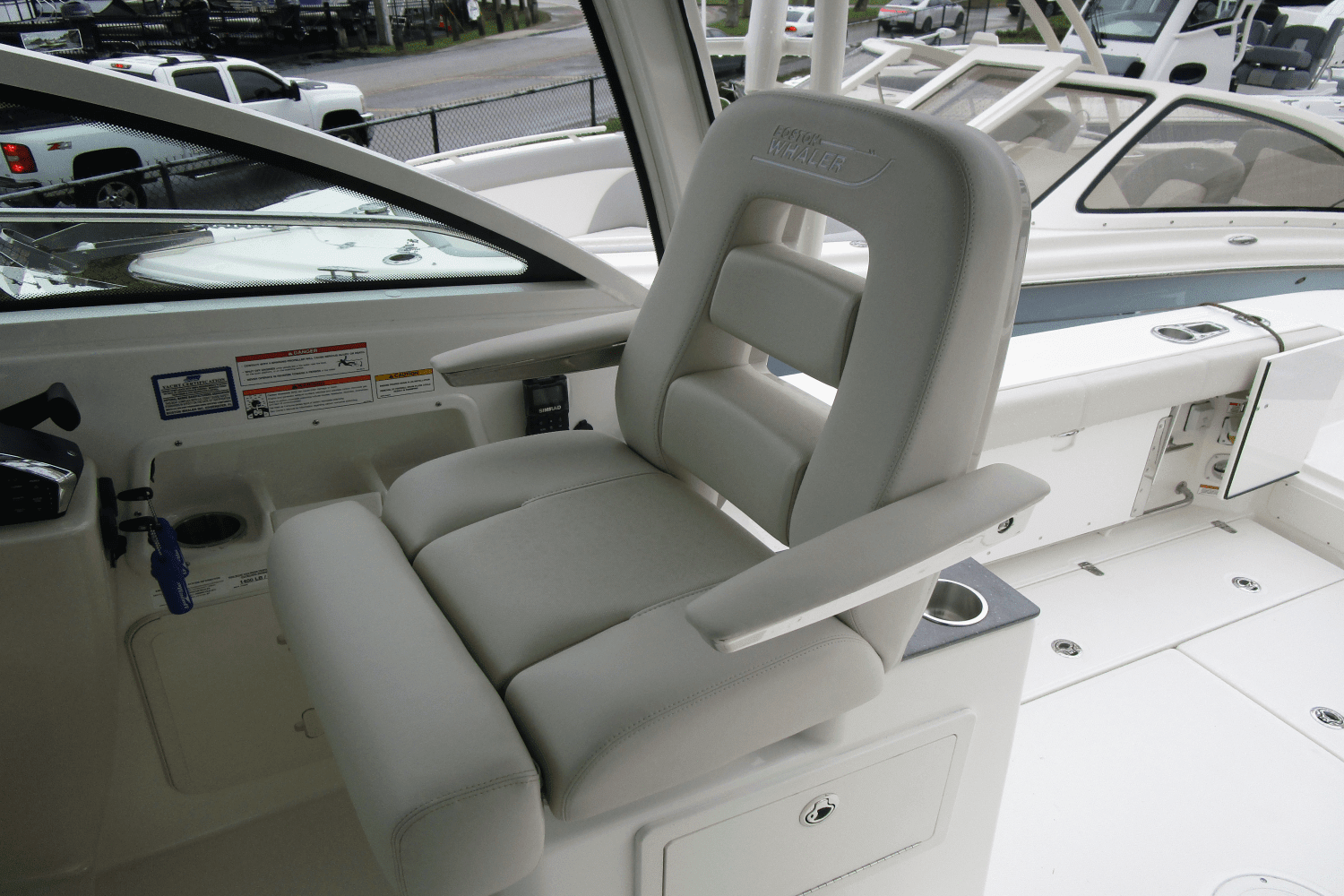 2024 Boston Whaler 285 Conquest Image Thumbnail #5