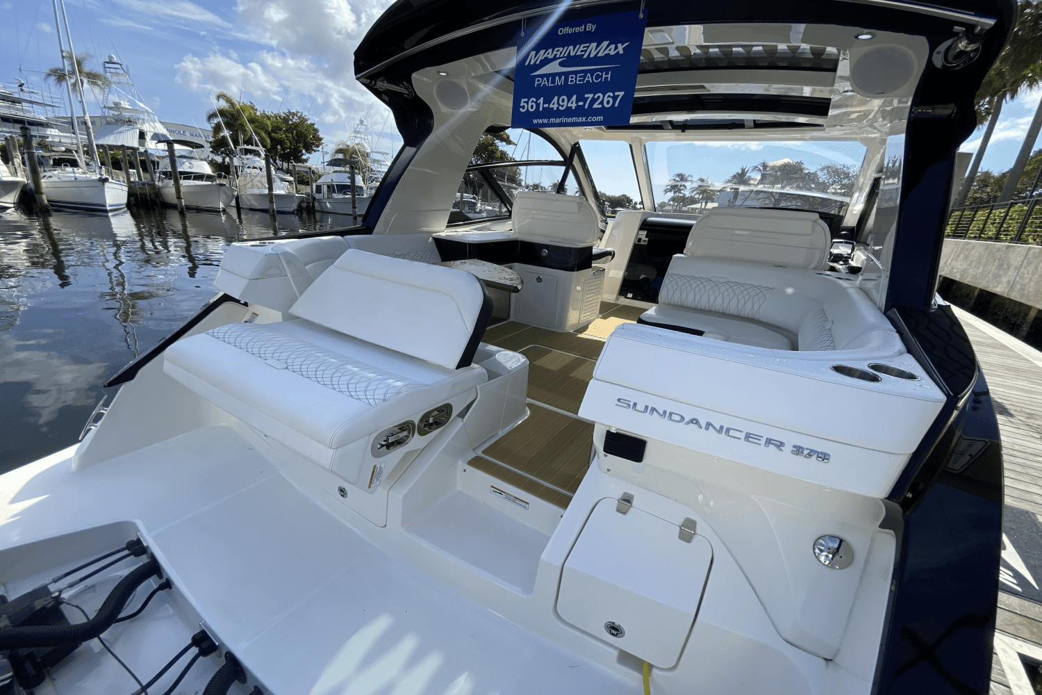 2023 Sea Ray
                                                             Sundancer 370 Outboard Image Thumbnail #9