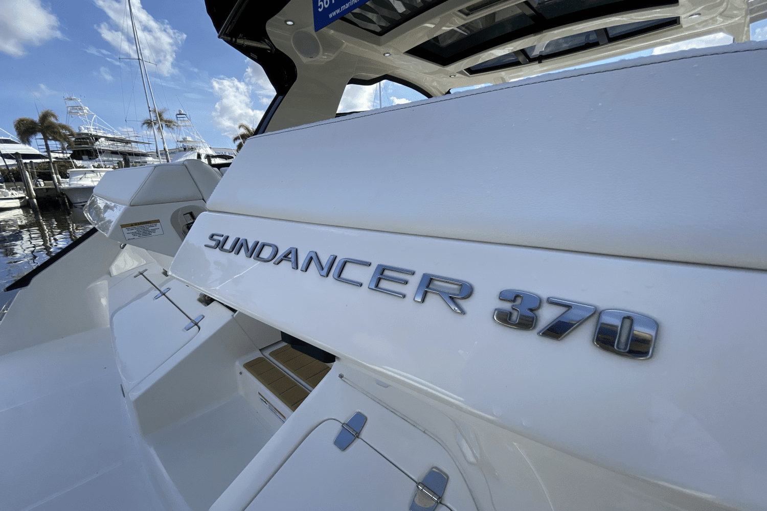2023 Sea Ray
                                                             Sundancer 370 Outboard Image Thumbnail #35