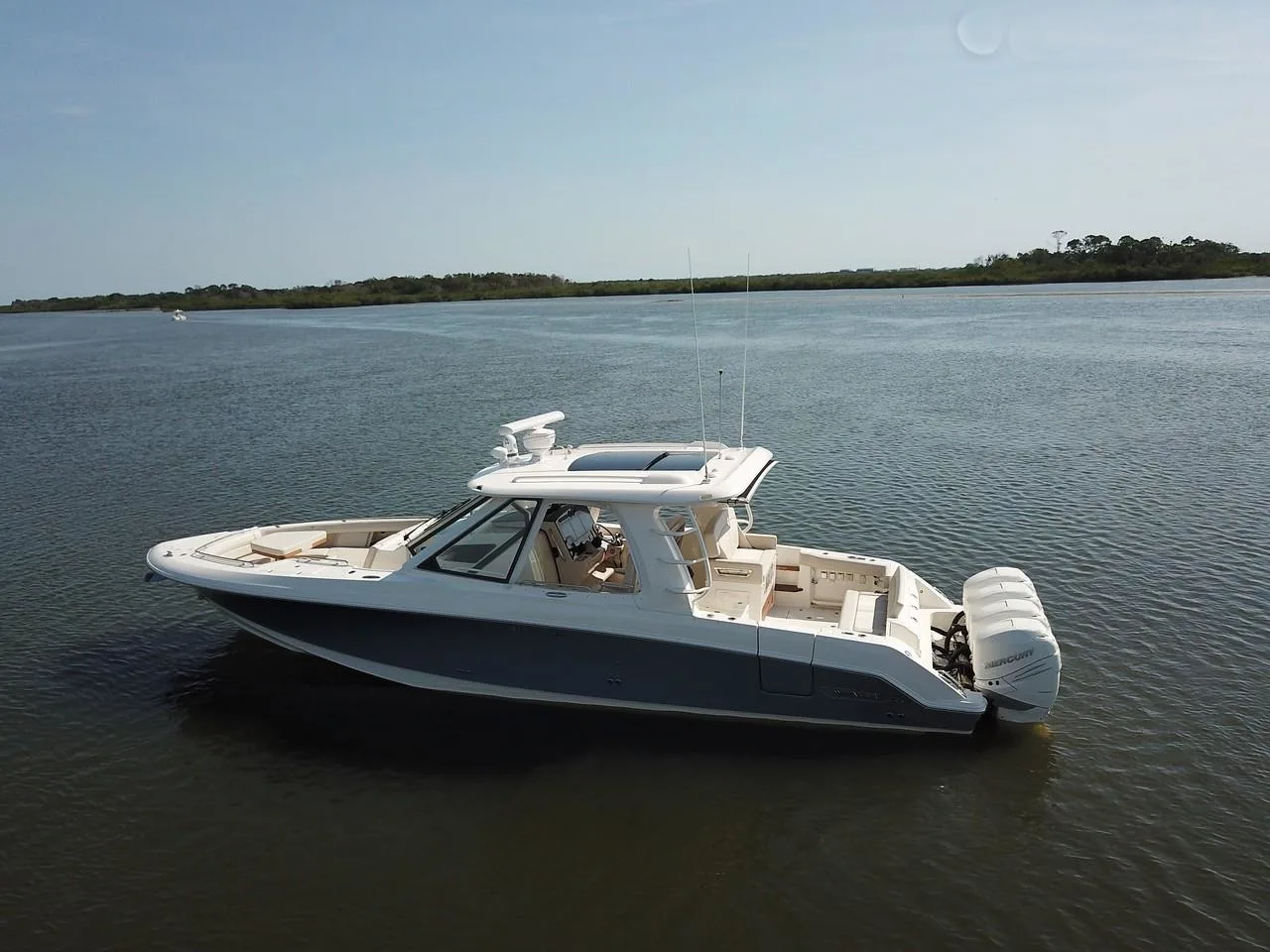 2025 Boston Whaler 380 Realm Image Thumbnail #4