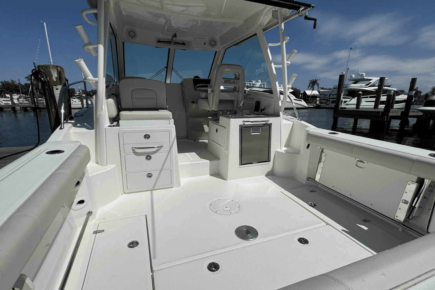 2024 Boston Whaler 285 Conquest Image Thumbnail #3