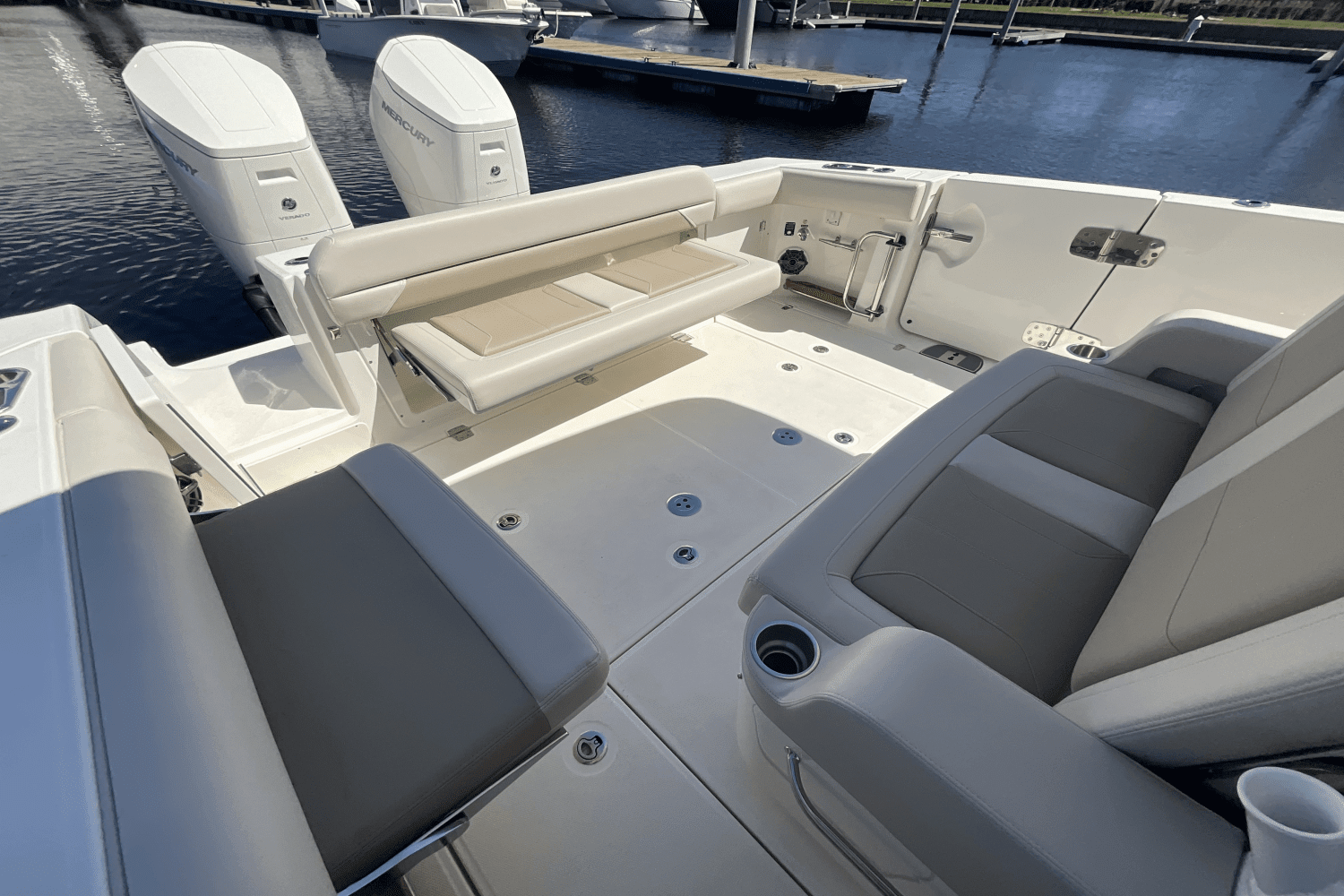 2024 Boston Whaler 380 Outrage Image Thumbnail #11