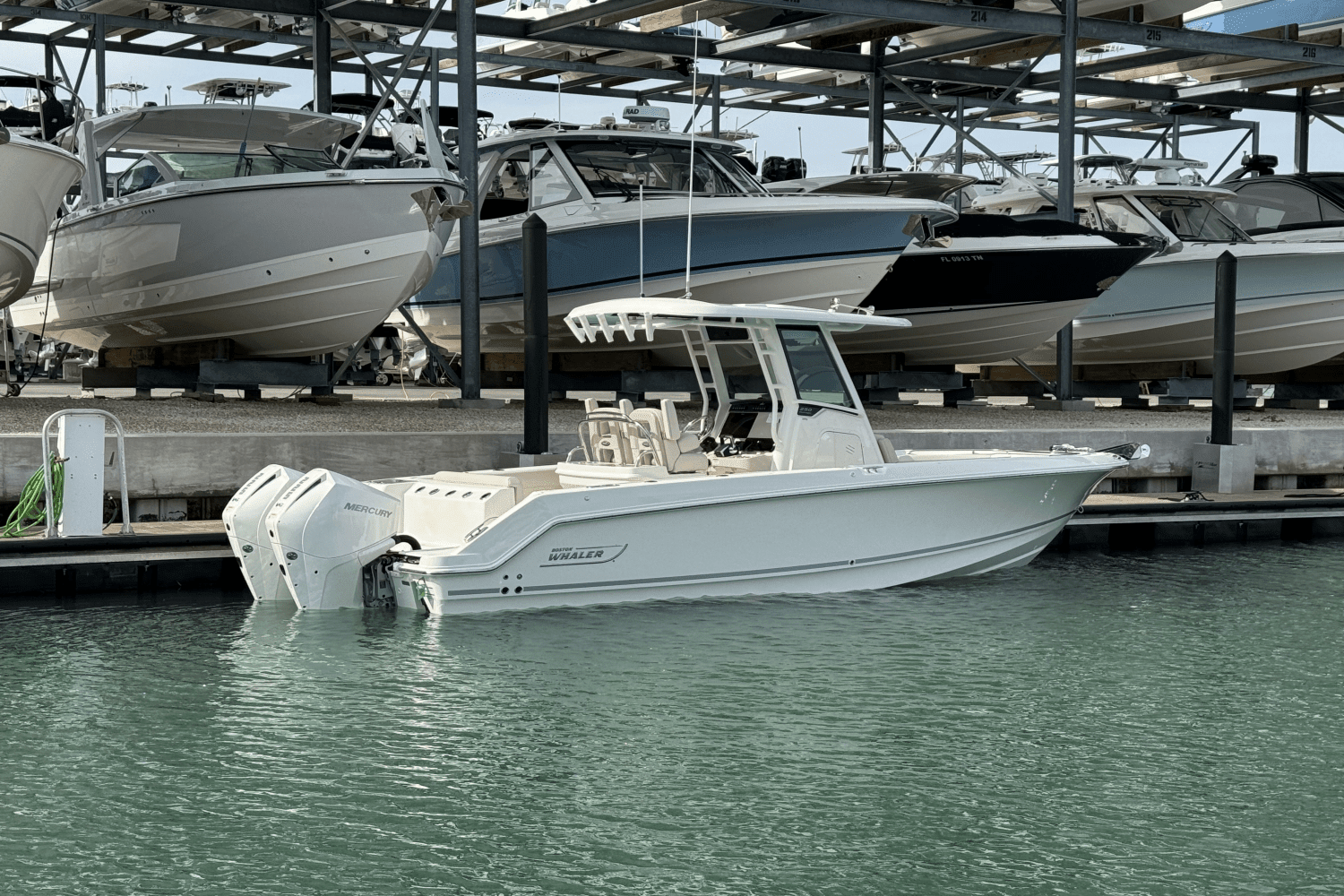 Thumbnail 3 for 2024 Boston Whaler 250 Outrage