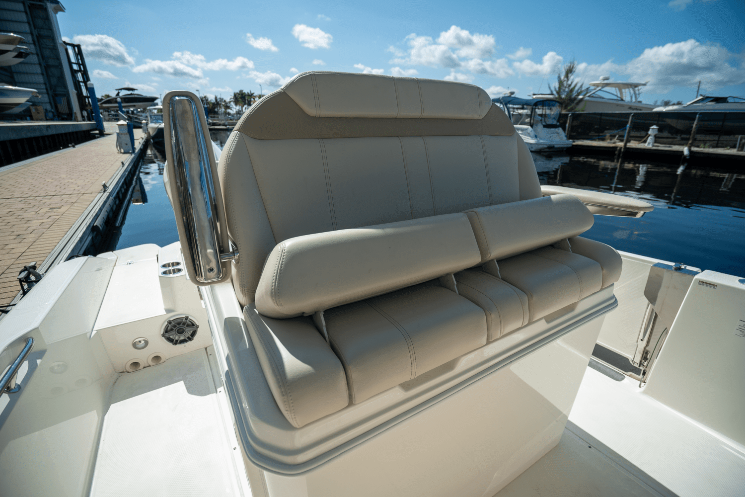 2024 Boston Whaler 280 Dauntless Image Thumbnail #9