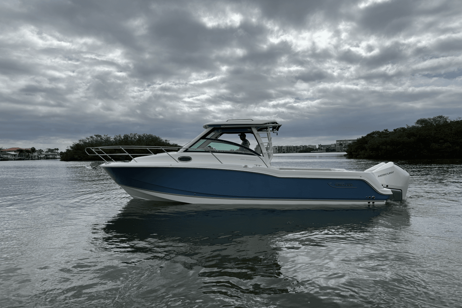 2024 Boston Whaler 285 Conquest Image Thumbnail #10