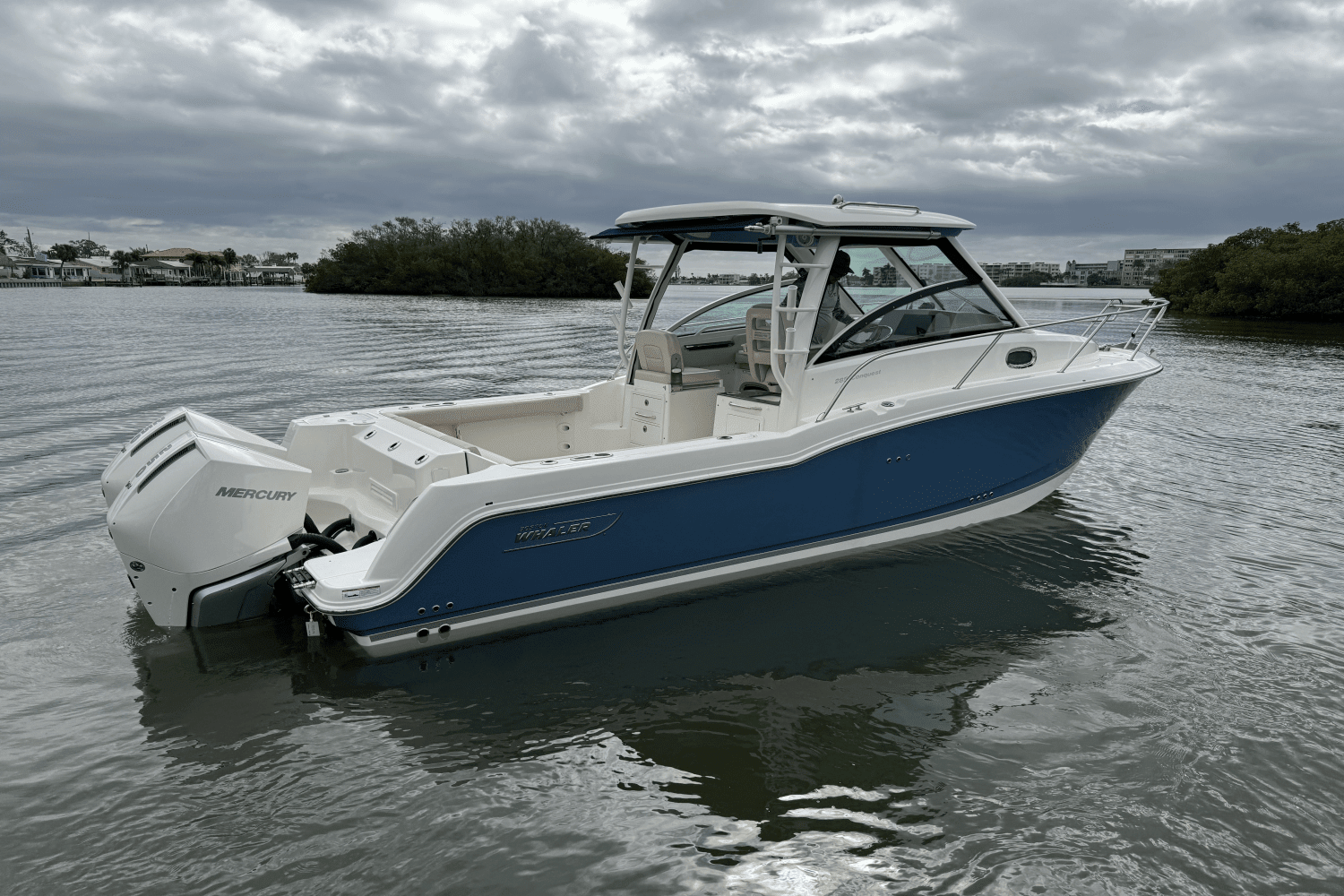 2024 Boston Whaler 285 Conquest Image Thumbnail #14