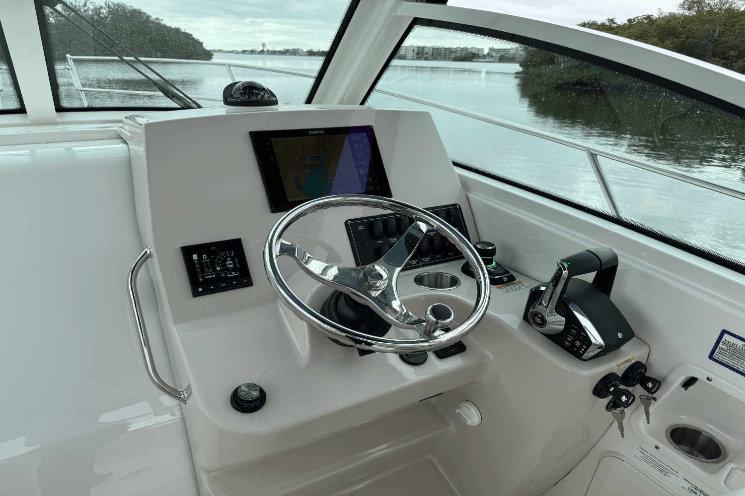 2024 Boston Whaler 285 Conquest Image Thumbnail #33