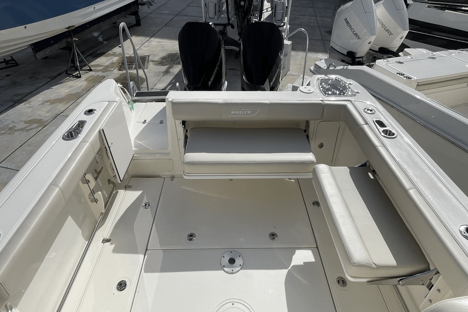 2024 Boston Whaler 285 Conquest Image Thumbnail #9