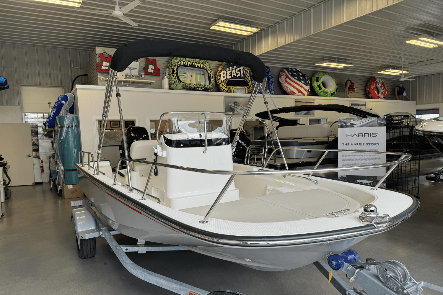 Thumbnail 4 for 2024 Boston Whaler 150 Montauk