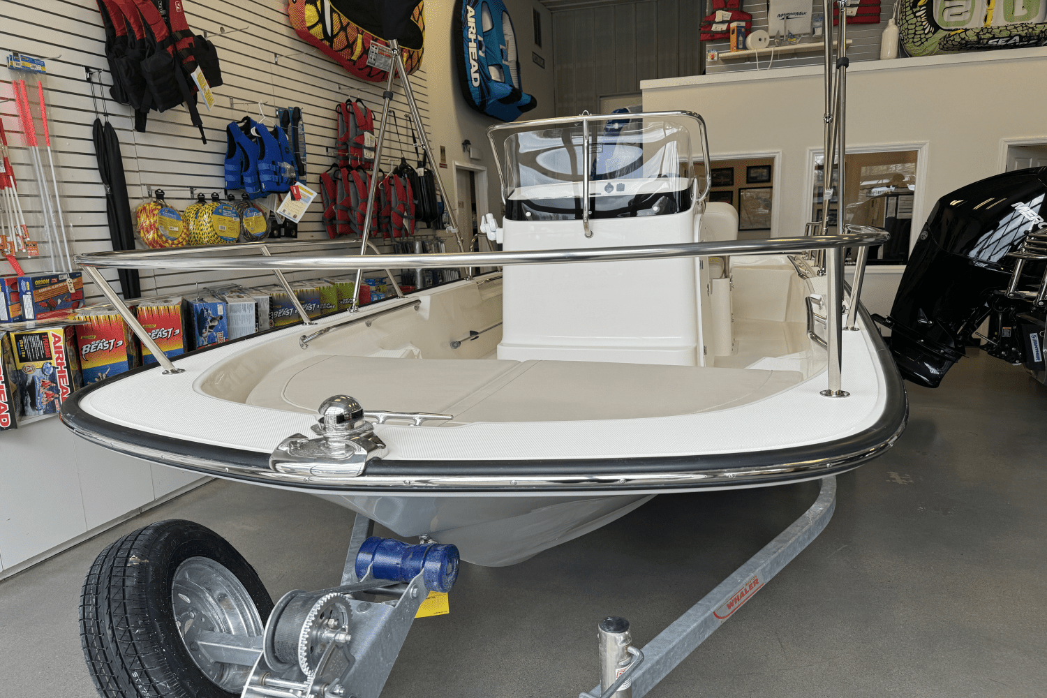 Thumbnail 3 for 2024 Boston Whaler 150 Montauk