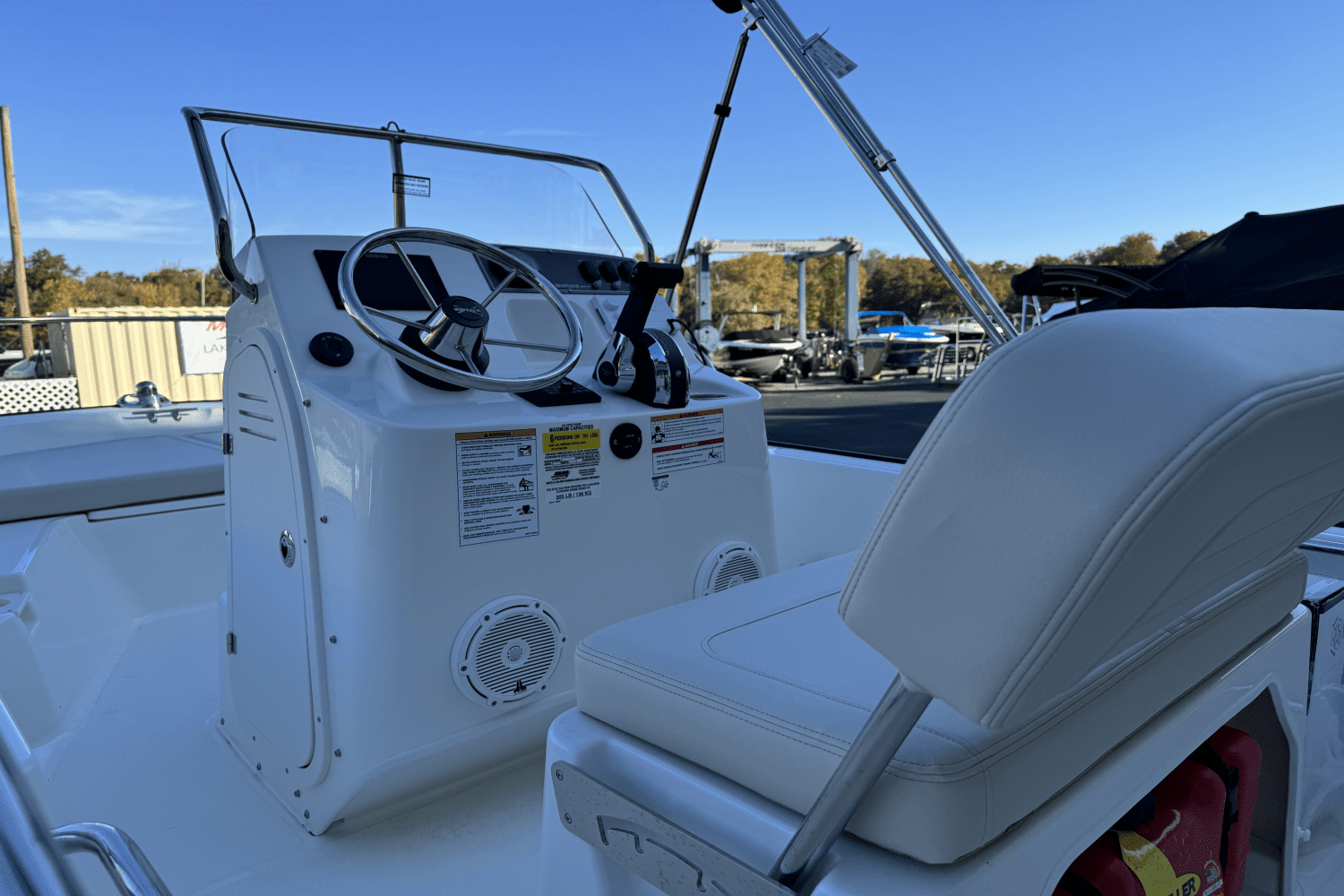 2024 Boston Whaler 150 Montauk Image Thumbnail #4