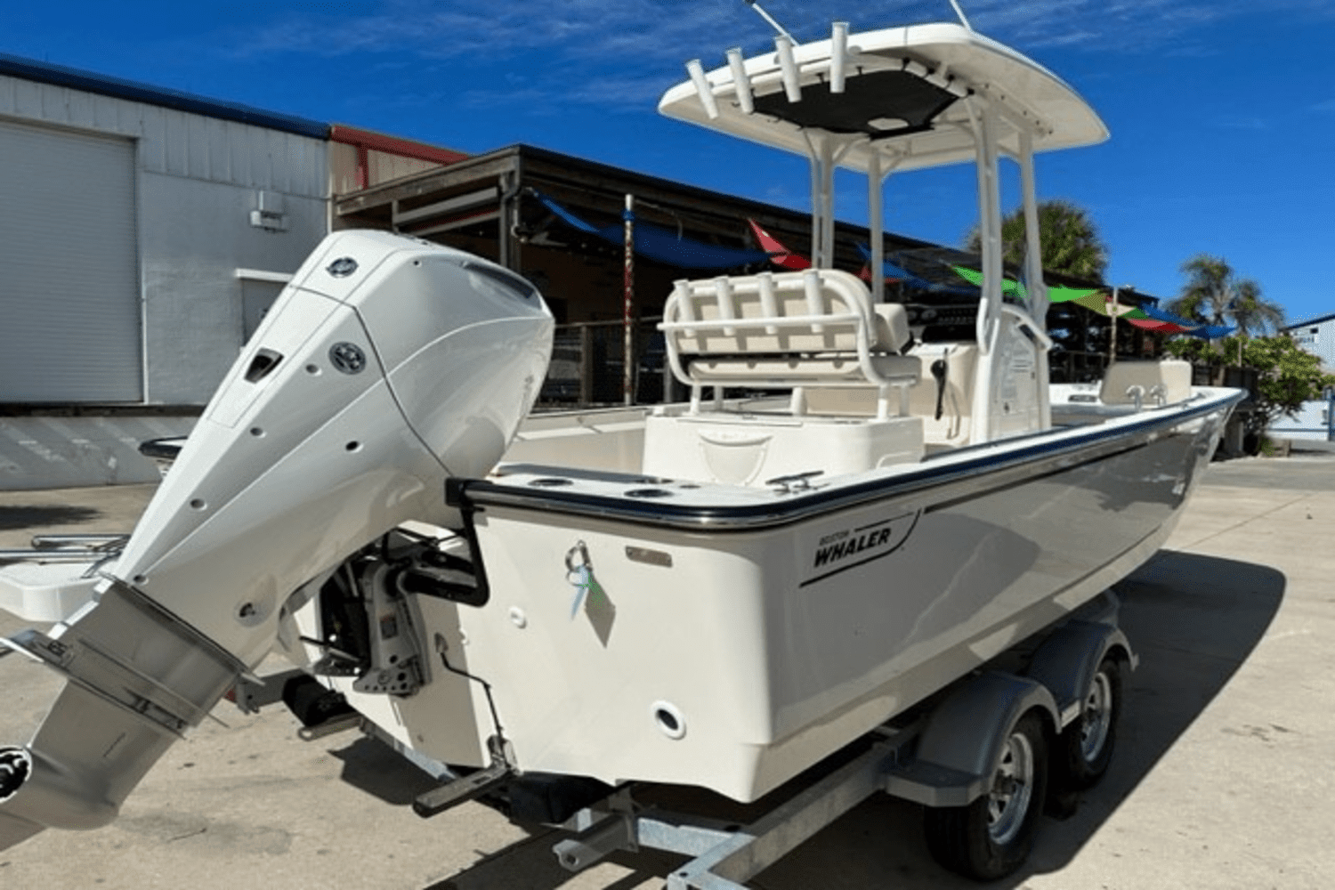 Thumbnail 3 for 2024 Boston Whaler 210 Montauk