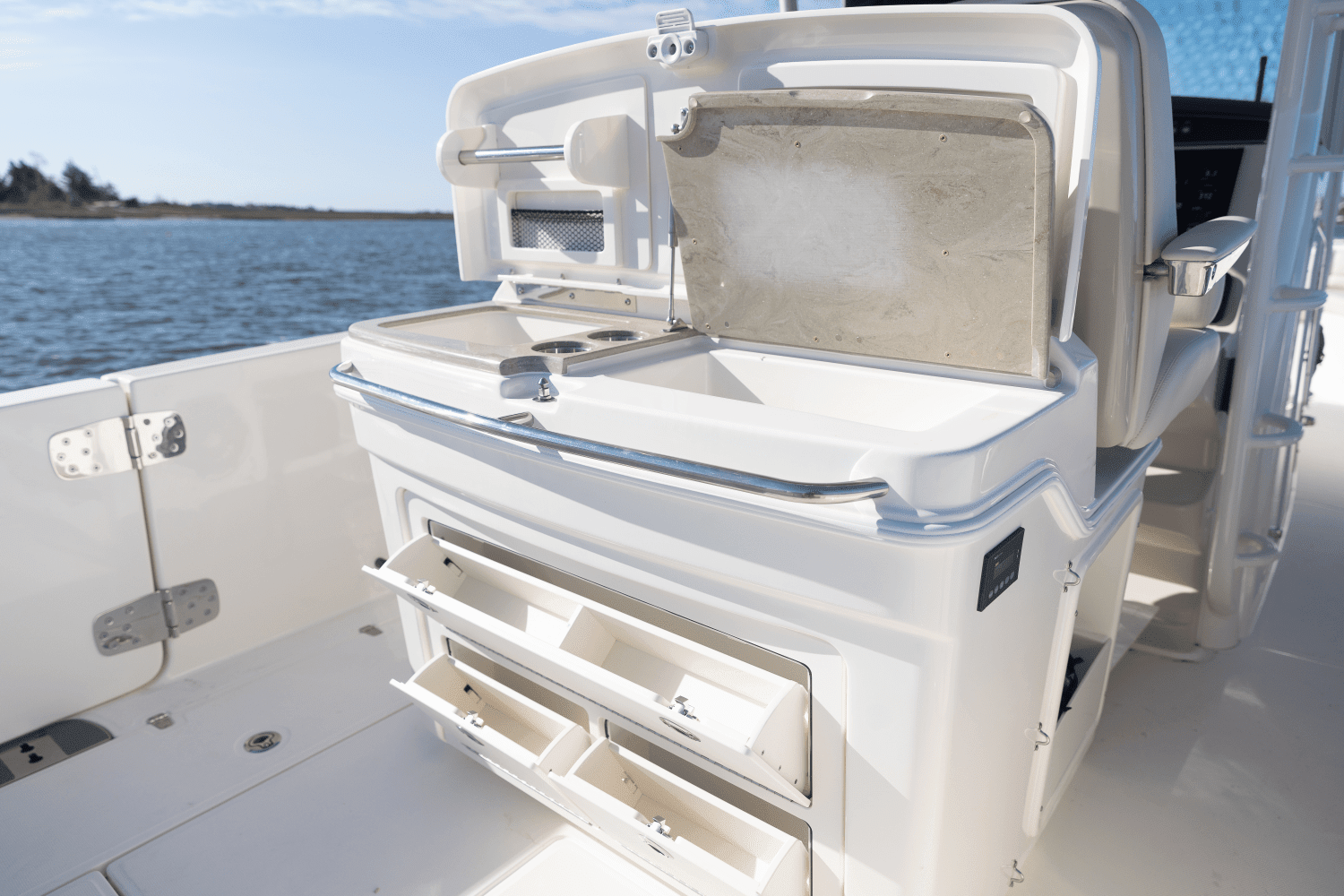 2024 Boston Whaler 330 Outrage Image Thumbnail #27