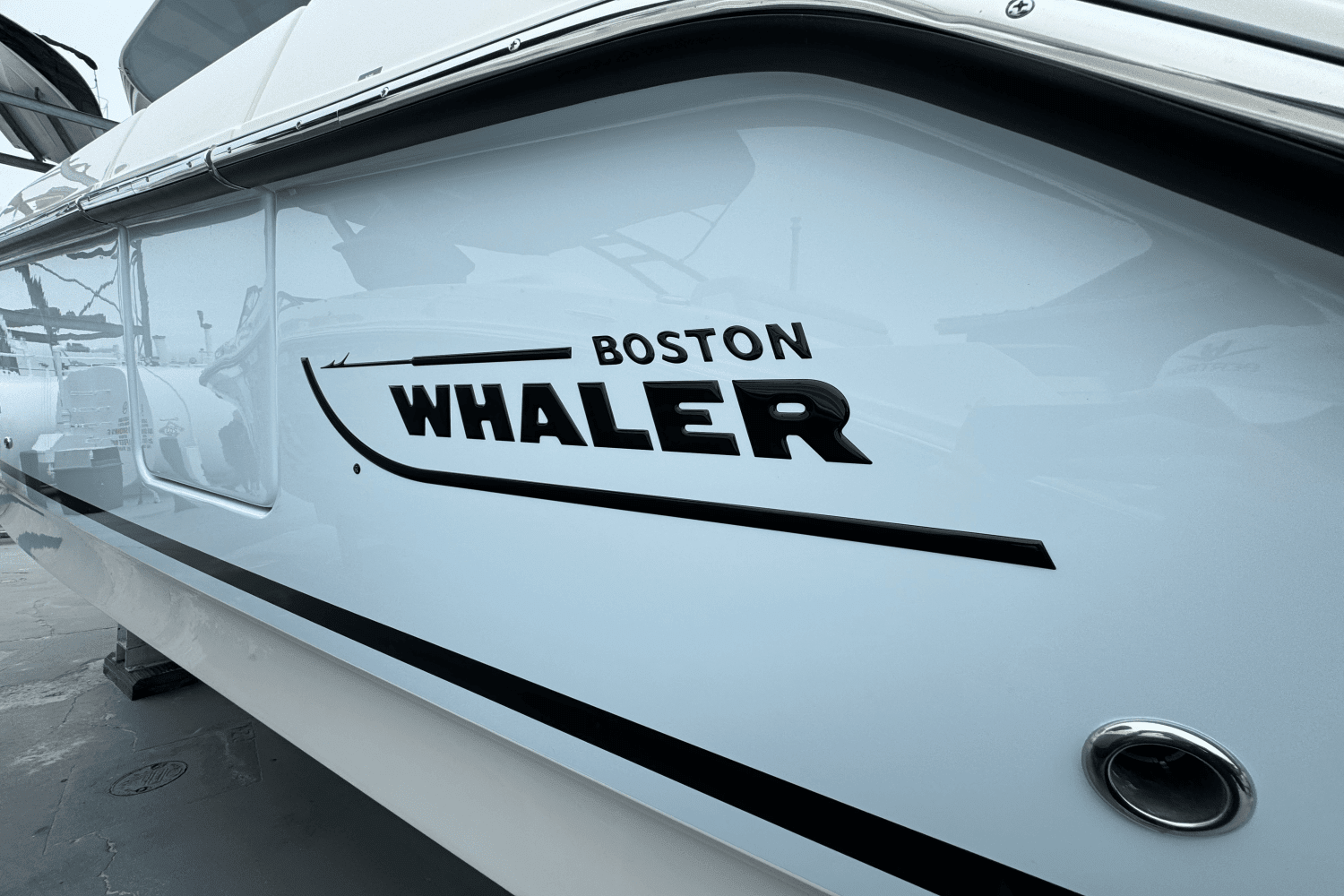 2024 Boston Whaler 280 Outrage Image Thumbnail #2