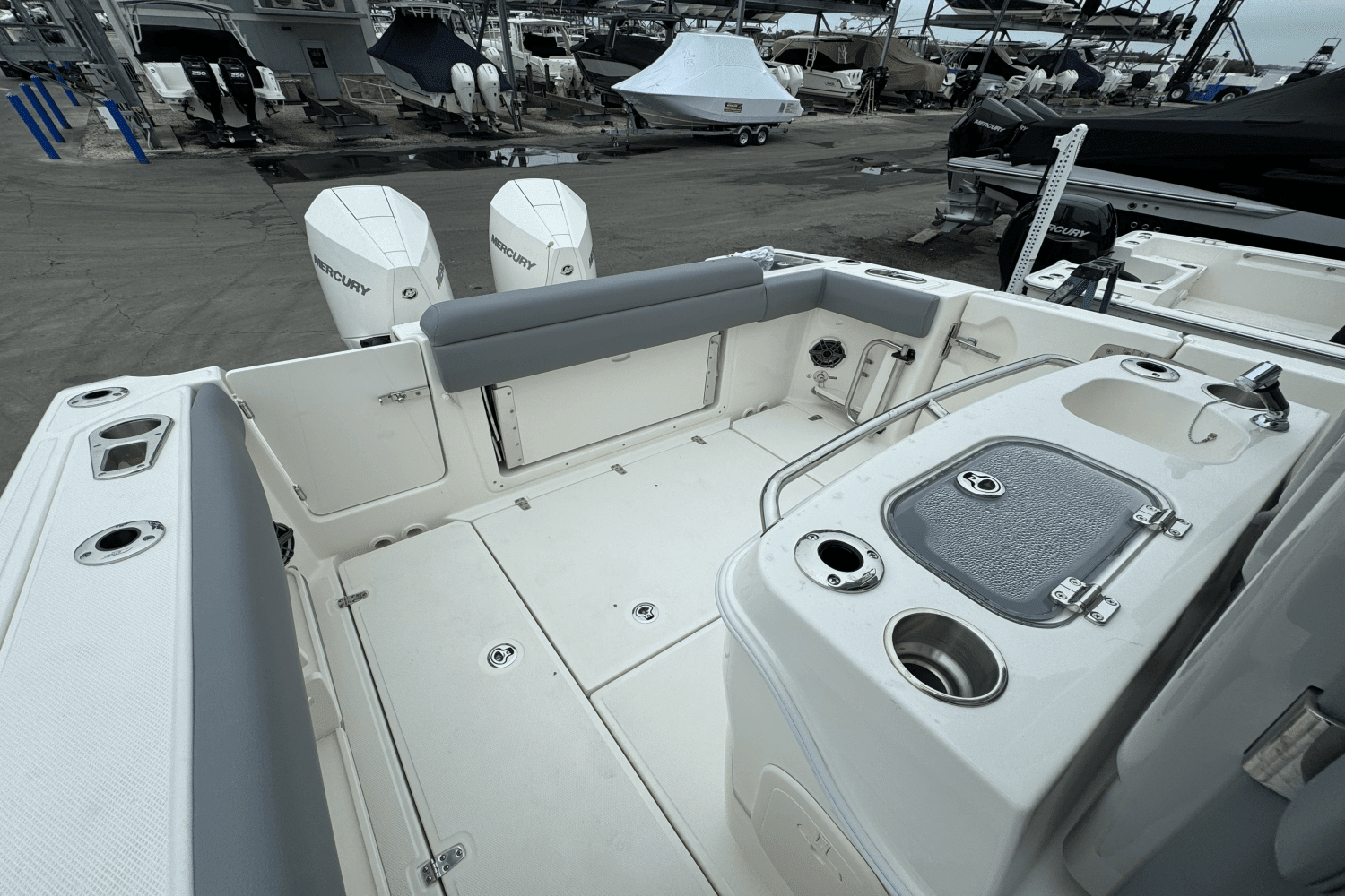 2024 Boston Whaler 280 Outrage Image Thumbnail #5