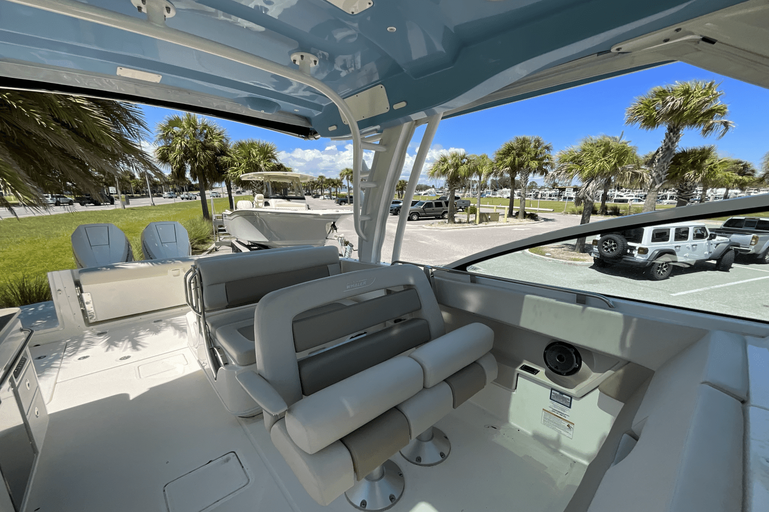 2024 Boston Whaler 320 Vantage Image Thumbnail #12