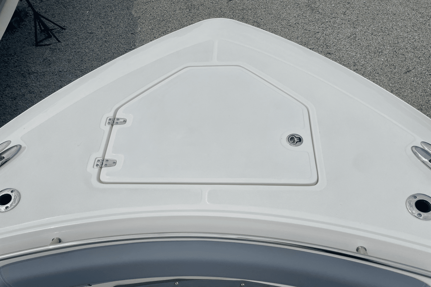 2025 Boston Whaler 380 Outrage Image Thumbnail #40