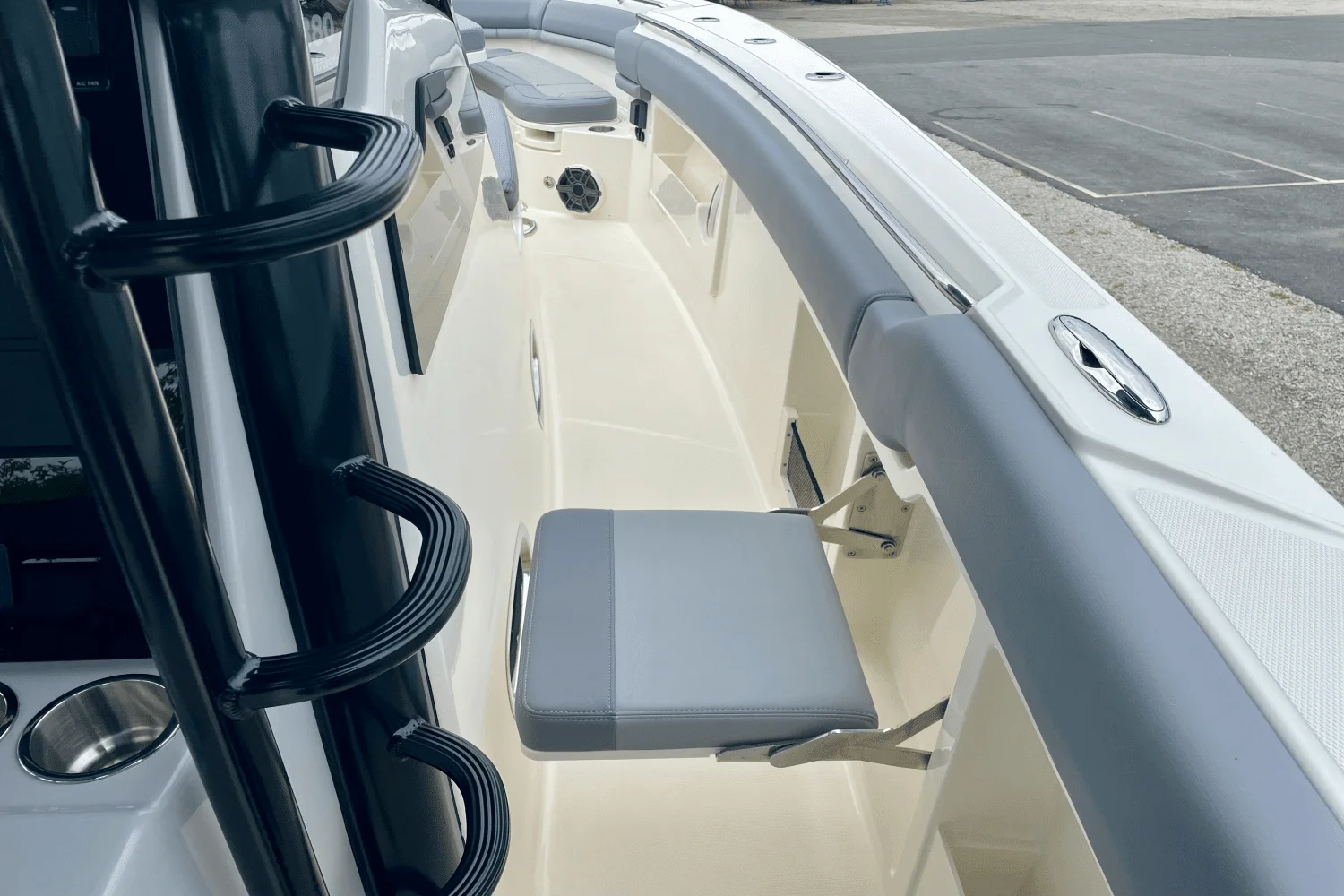 2025 Boston Whaler 380 Outrage Image Thumbnail #31