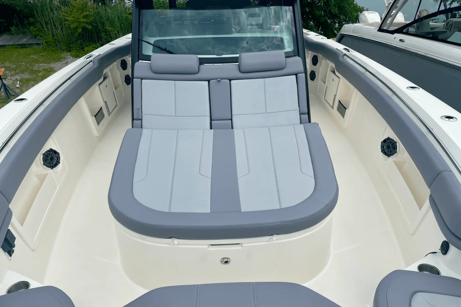 2025 Boston Whaler 380 Outrage Image Thumbnail #35