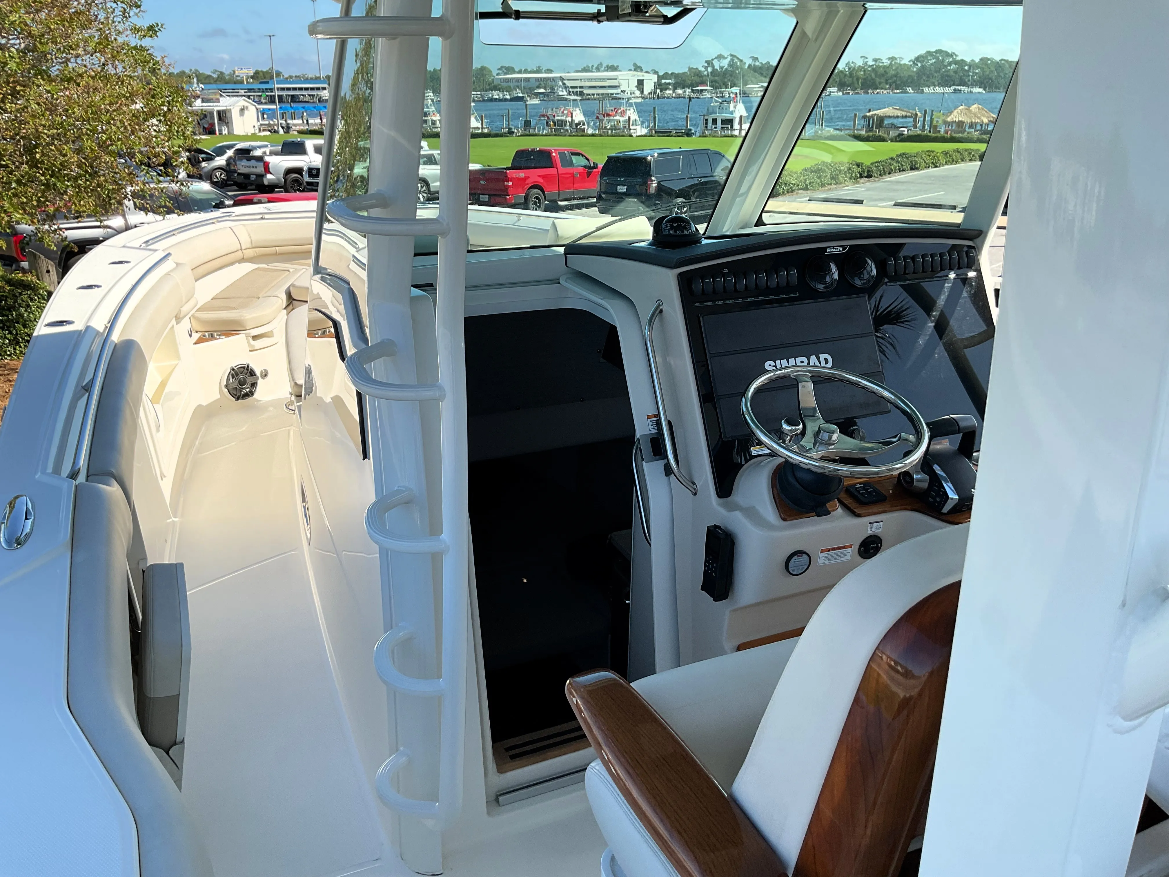 2025 Boston Whaler 380 Outrage Image Thumbnail #31