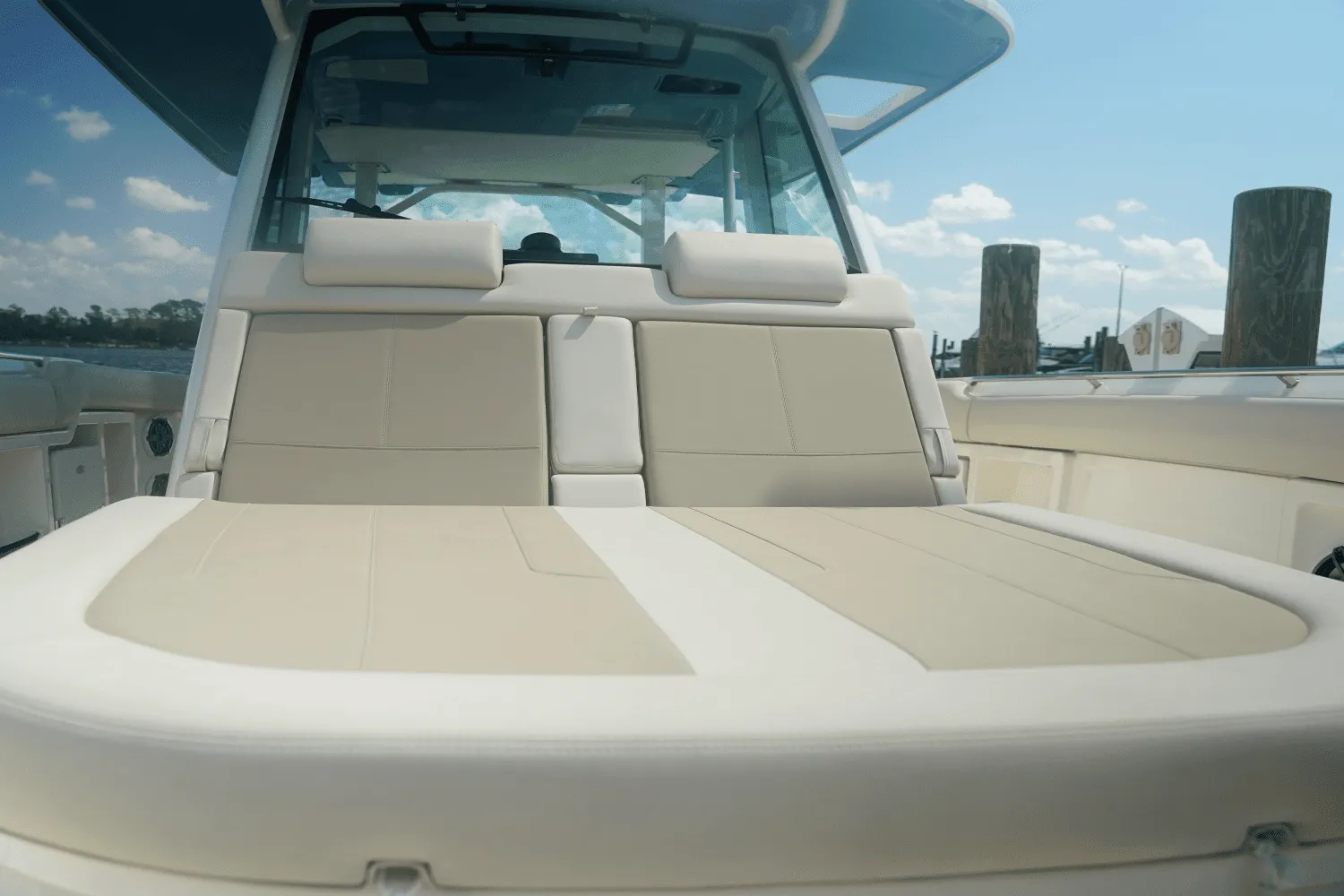 2025 Boston Whaler 380 Outrage Image Thumbnail #38