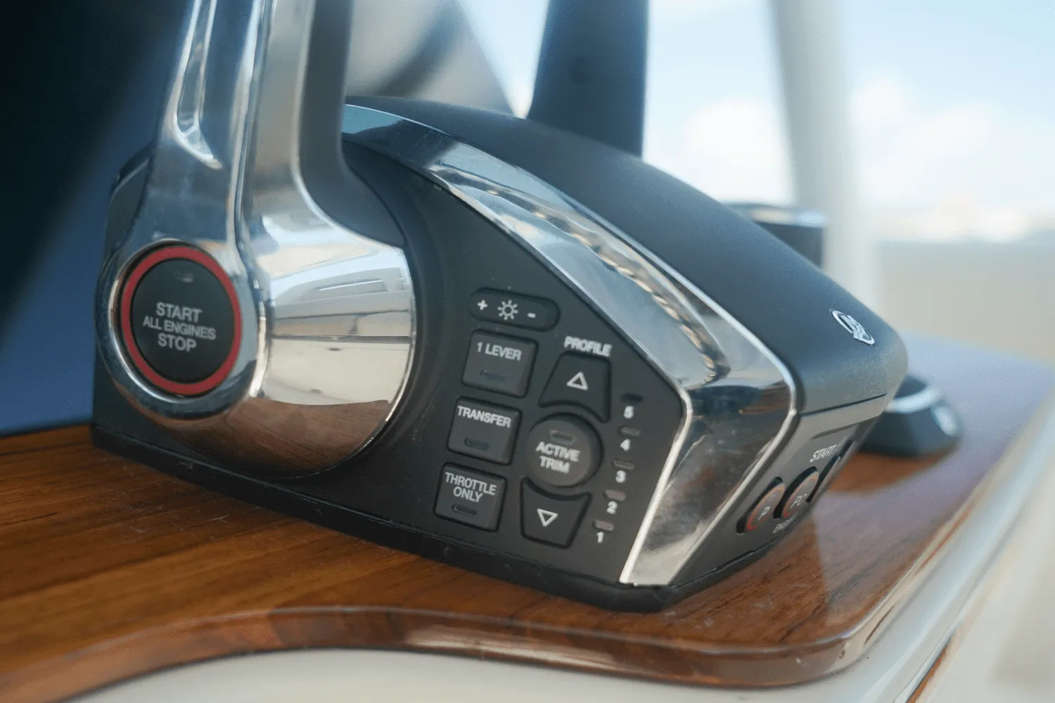 2025 Boston Whaler 380 Outrage Image Thumbnail #28