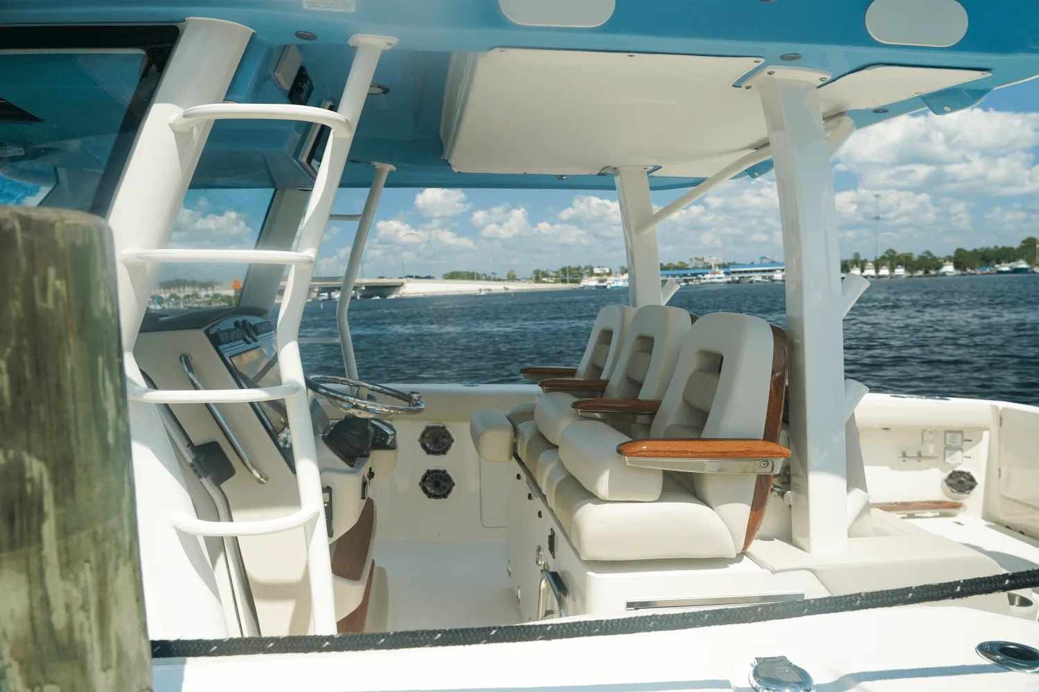 2025 Boston Whaler 380 Outrage Image Thumbnail #13