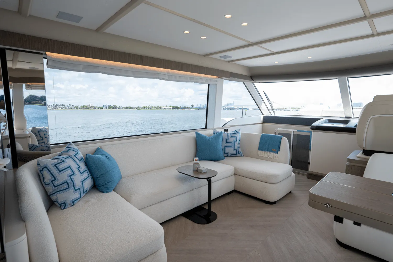 2025 Azimut
                                                             Magellano 60 Image Thumbnail #31