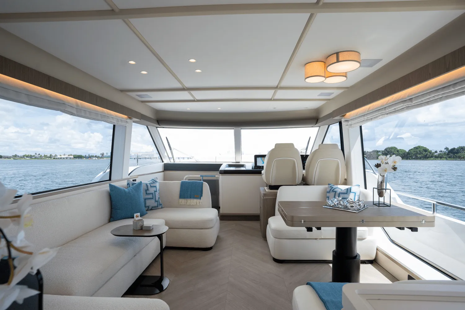 2025 Azimut
                                                             Magellano 60 Image Thumbnail #33